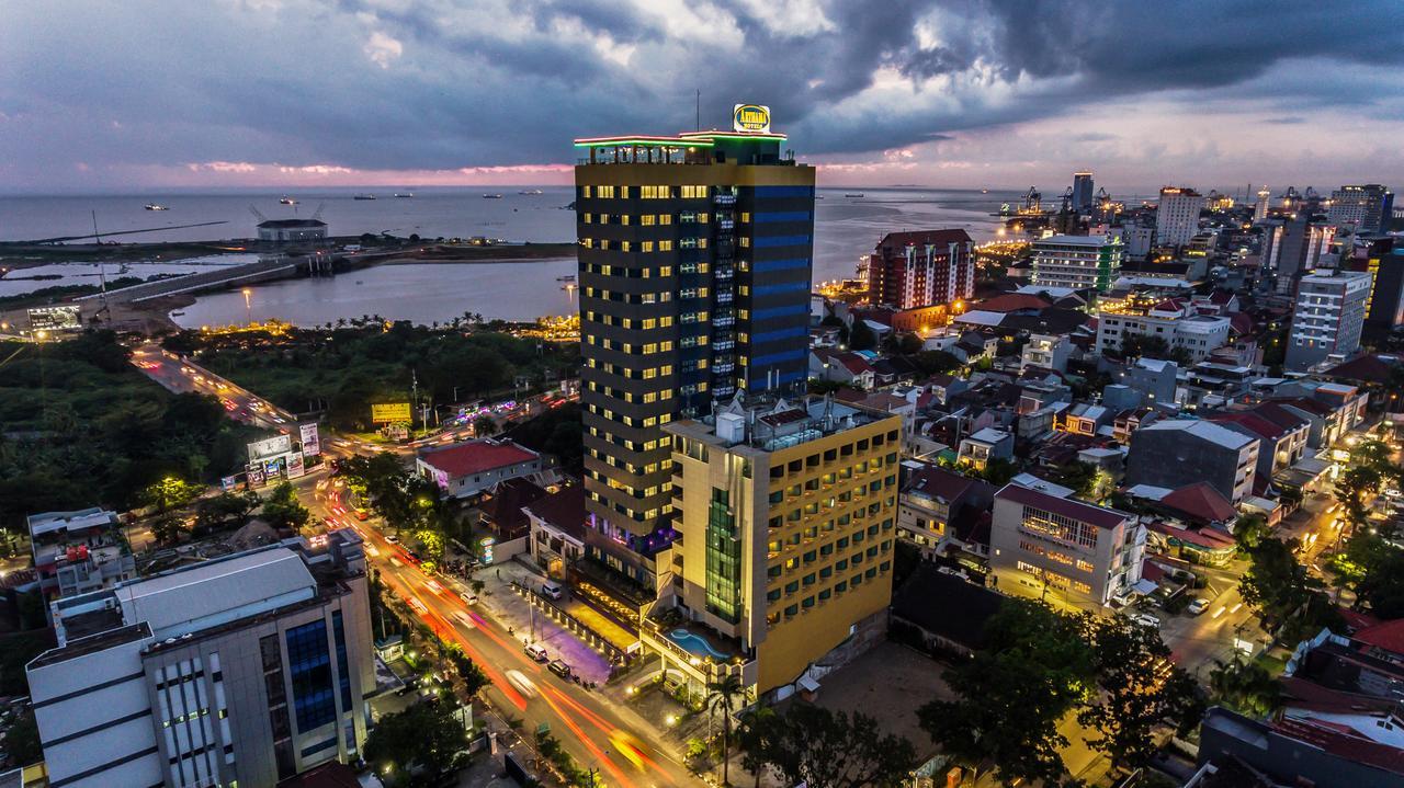 Arthama Hotels Makassar Exterior foto