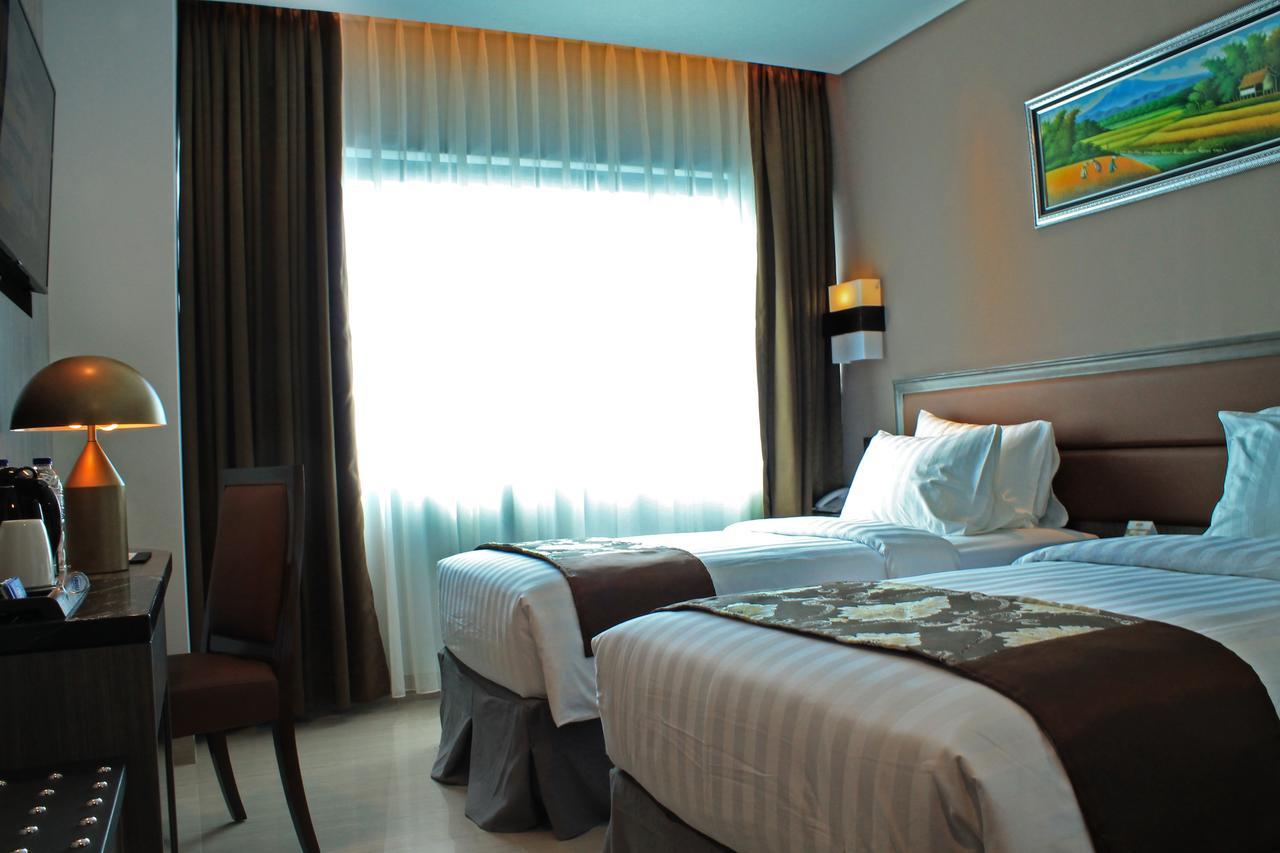 Arthama Hotels Makassar Exterior foto