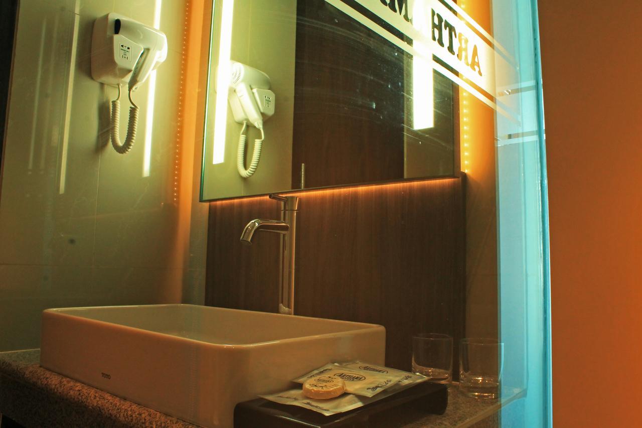 Arthama Hotels Makassar Exterior foto