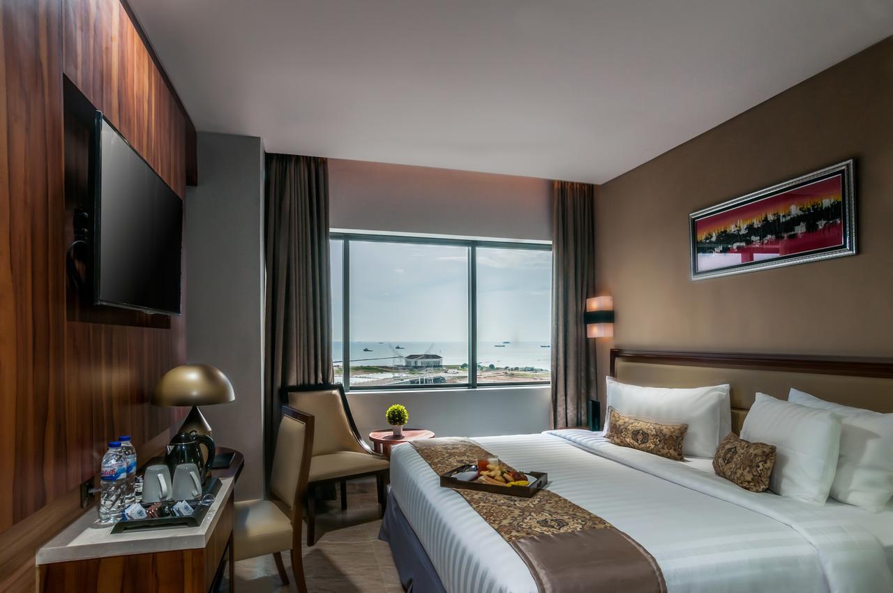Arthama Hotels Makassar Exterior foto